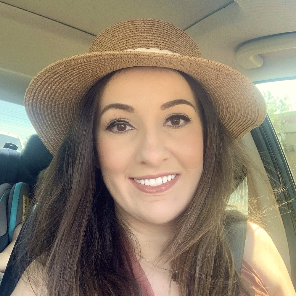 Meet your Posher, Denise